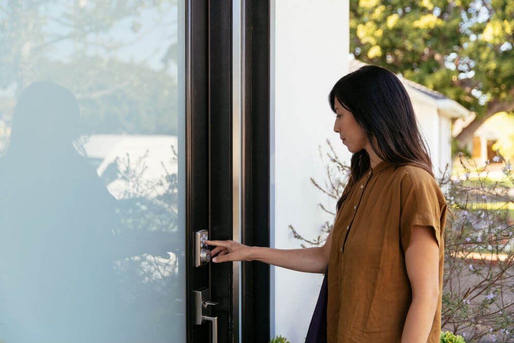 How Do Smart Door Locks Work.